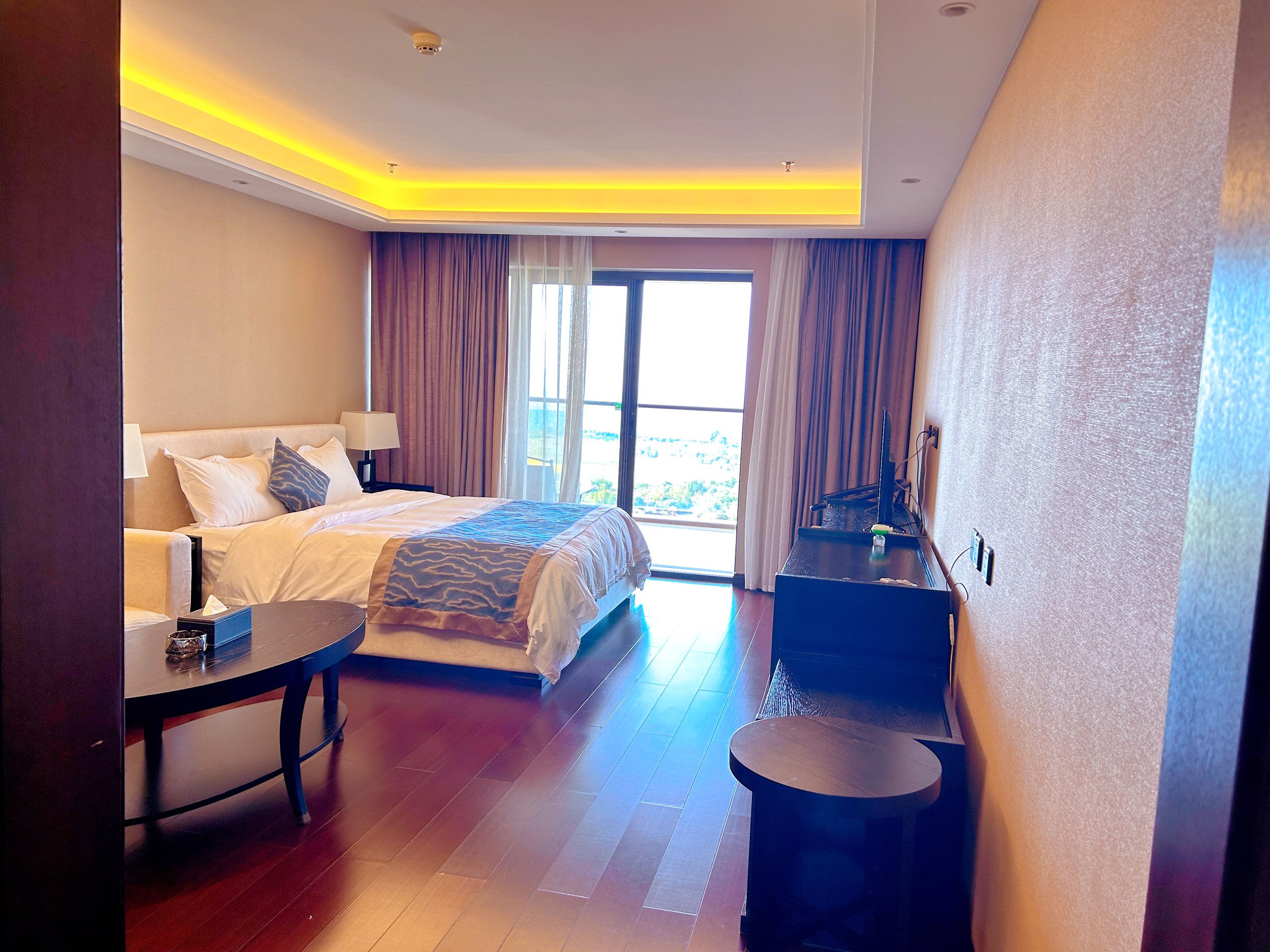 听风·全湖景露台大床房