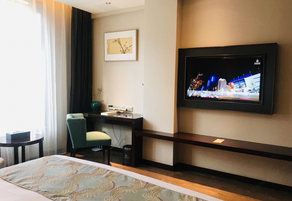 棲賢商務大床房（小冰箱+詩意空間+多款枕頭）