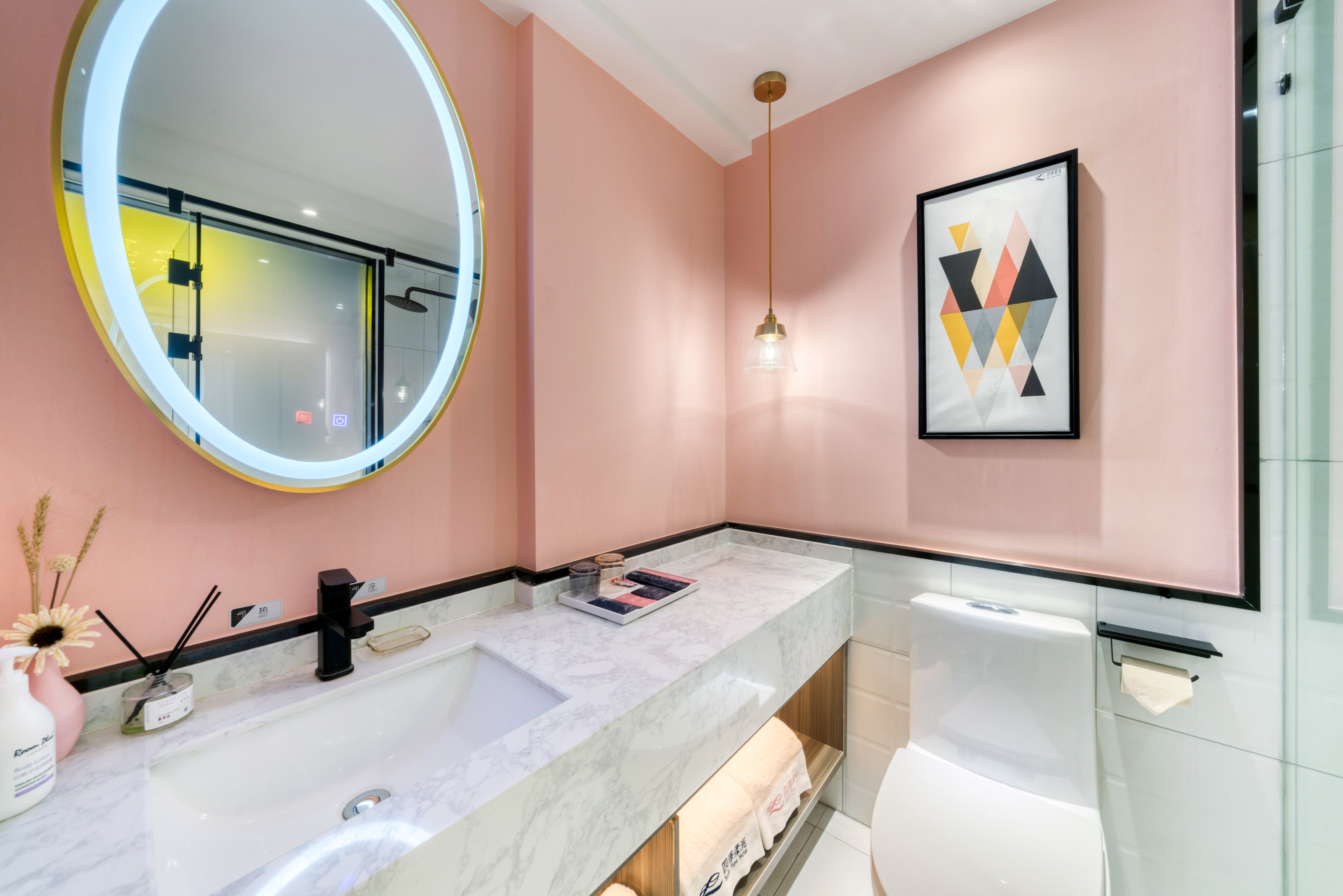 柔光情侶大床房（空調|智能客控）