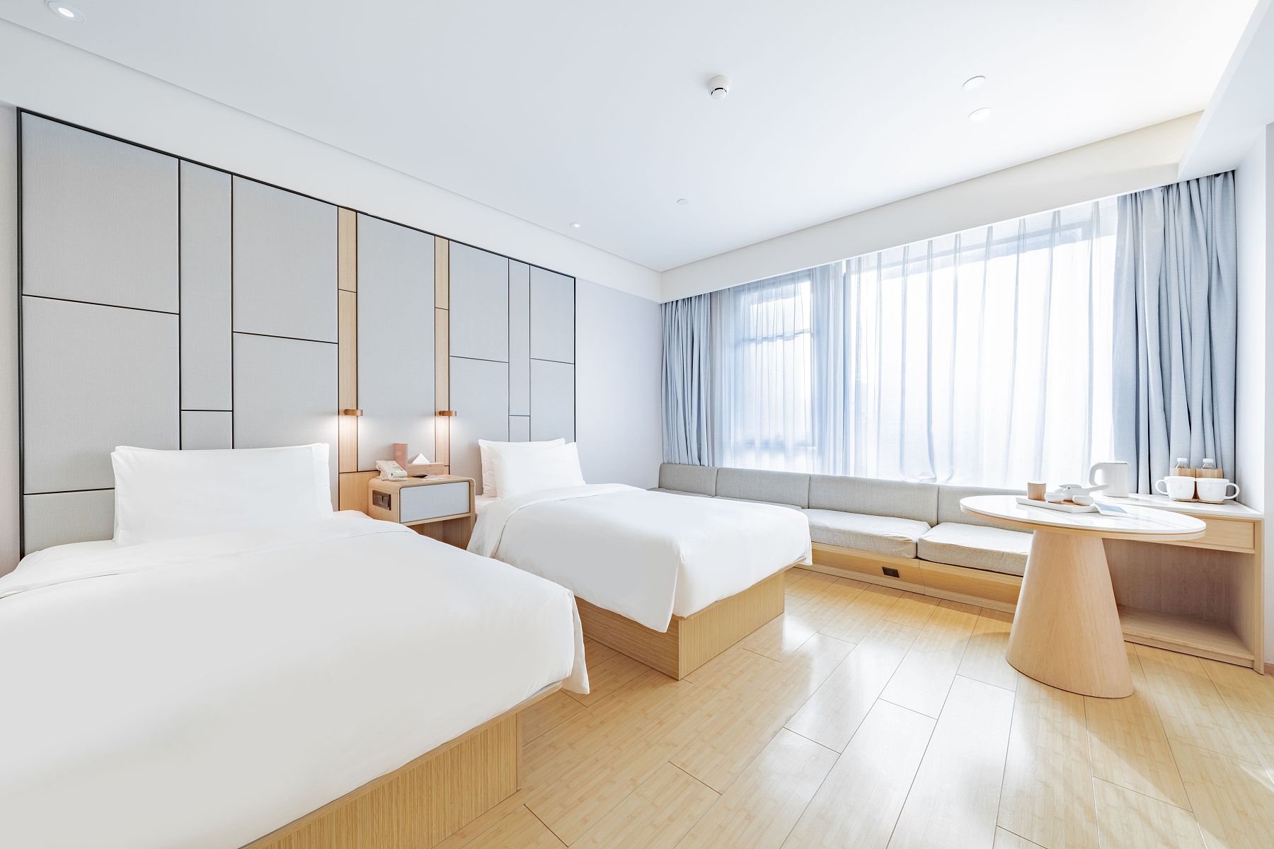 双床房（落地窗+小冰箱+mini茶海）