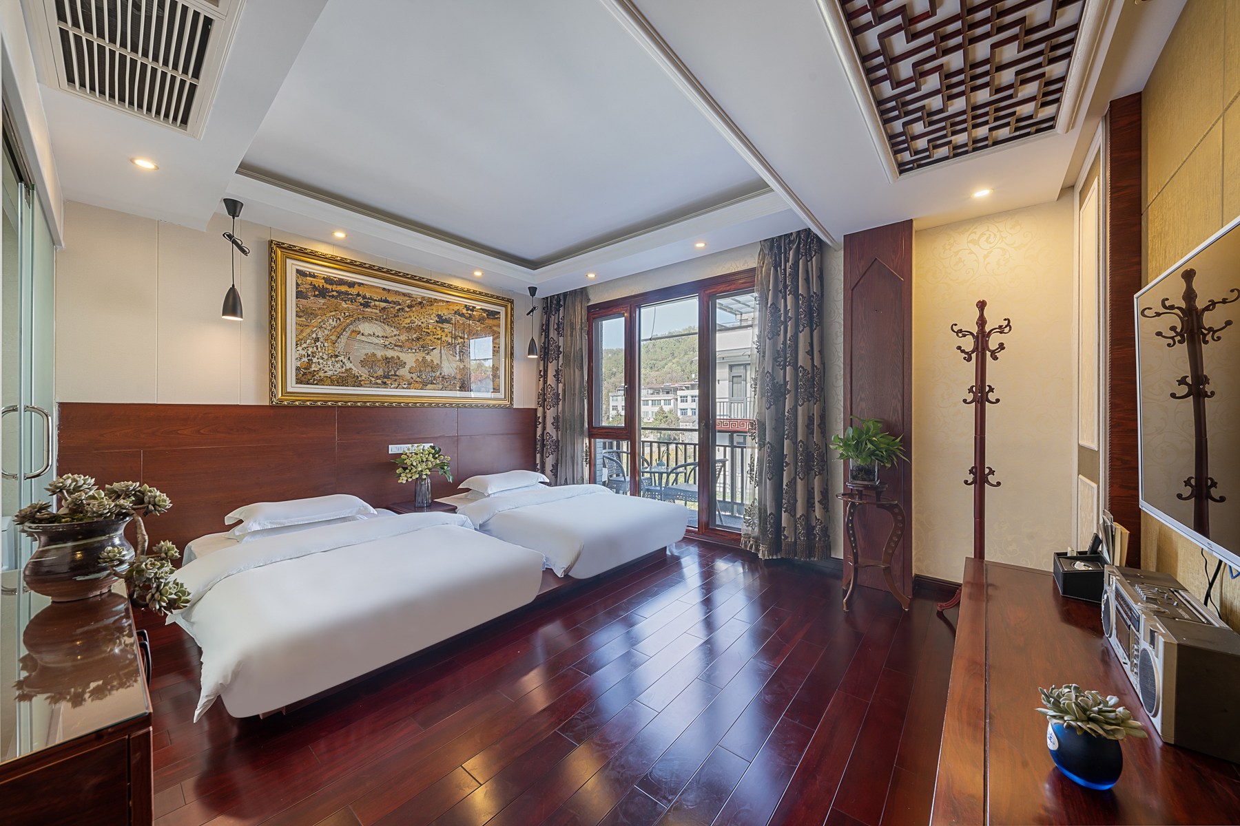 Guestroom (2 beds) (Balcony)