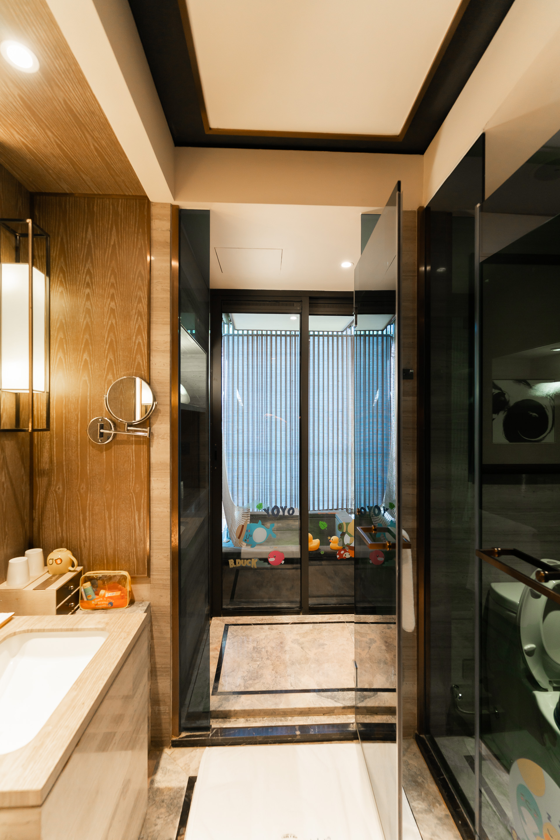 小黄鸭主题亲子汤屋?