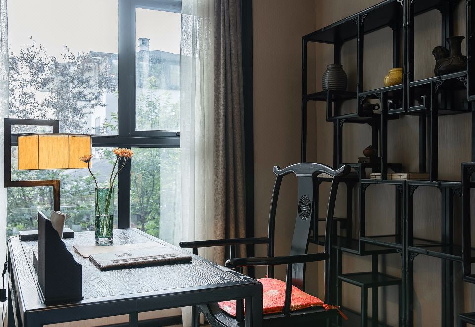 Angel Garden Resort HotelDeluxe Garden-view Suite