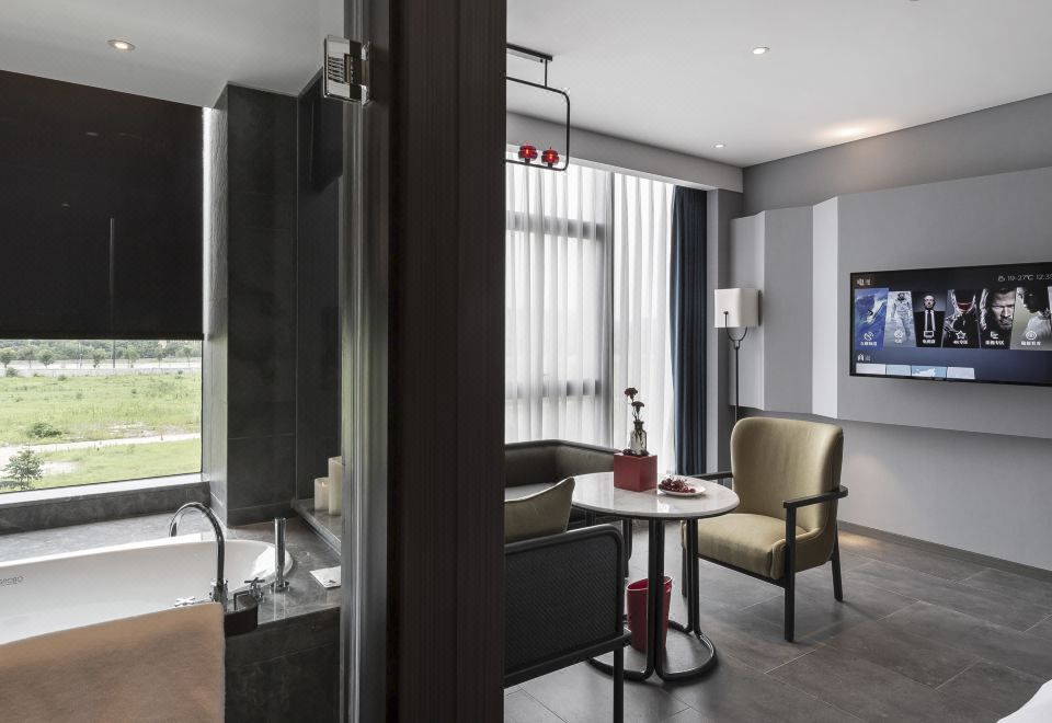 庐居园景大床房