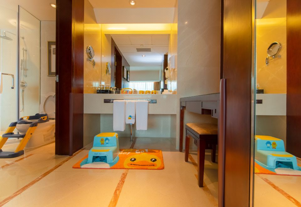 B.Duck小黃鴨親子套房