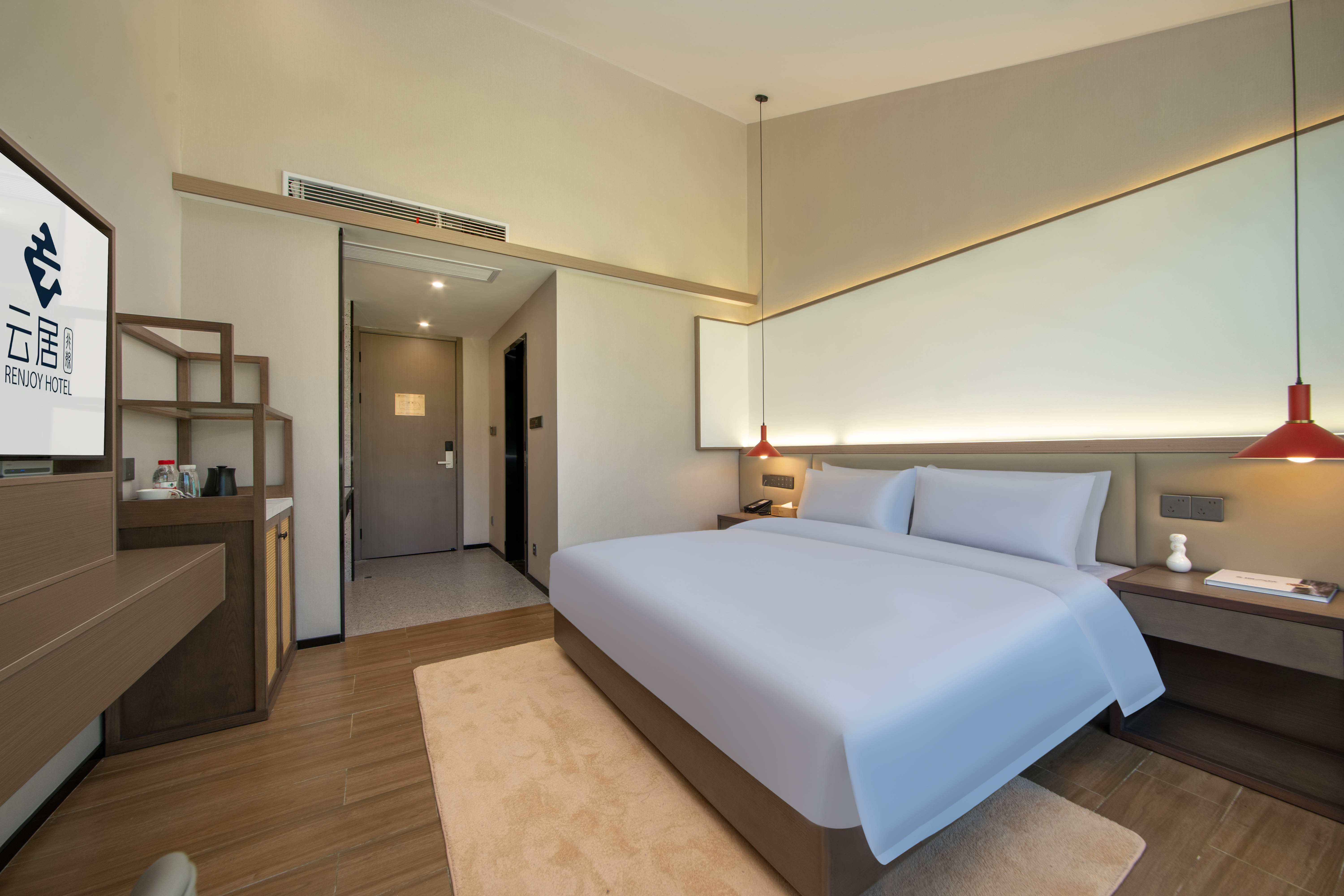 Chuxiu Double Bed Room