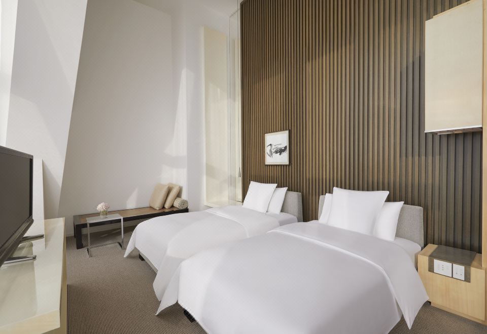 Park Hyatt Shanghai2 Twin Beds With Bund River View Deluxe（Park Salon）