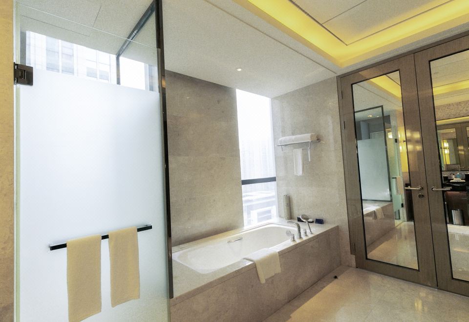 行政豪华套房（独立会客厅+独立厨房立式冰箱）