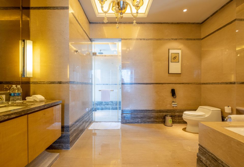 Sheraton Zhongshan HotelFamily Suite