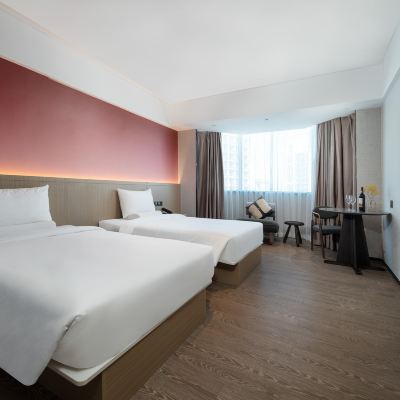 零壓高級雙床房（液晶大屏可投屏） 喜悦門酒店（佛山容桂漁人碼頭店）優惠