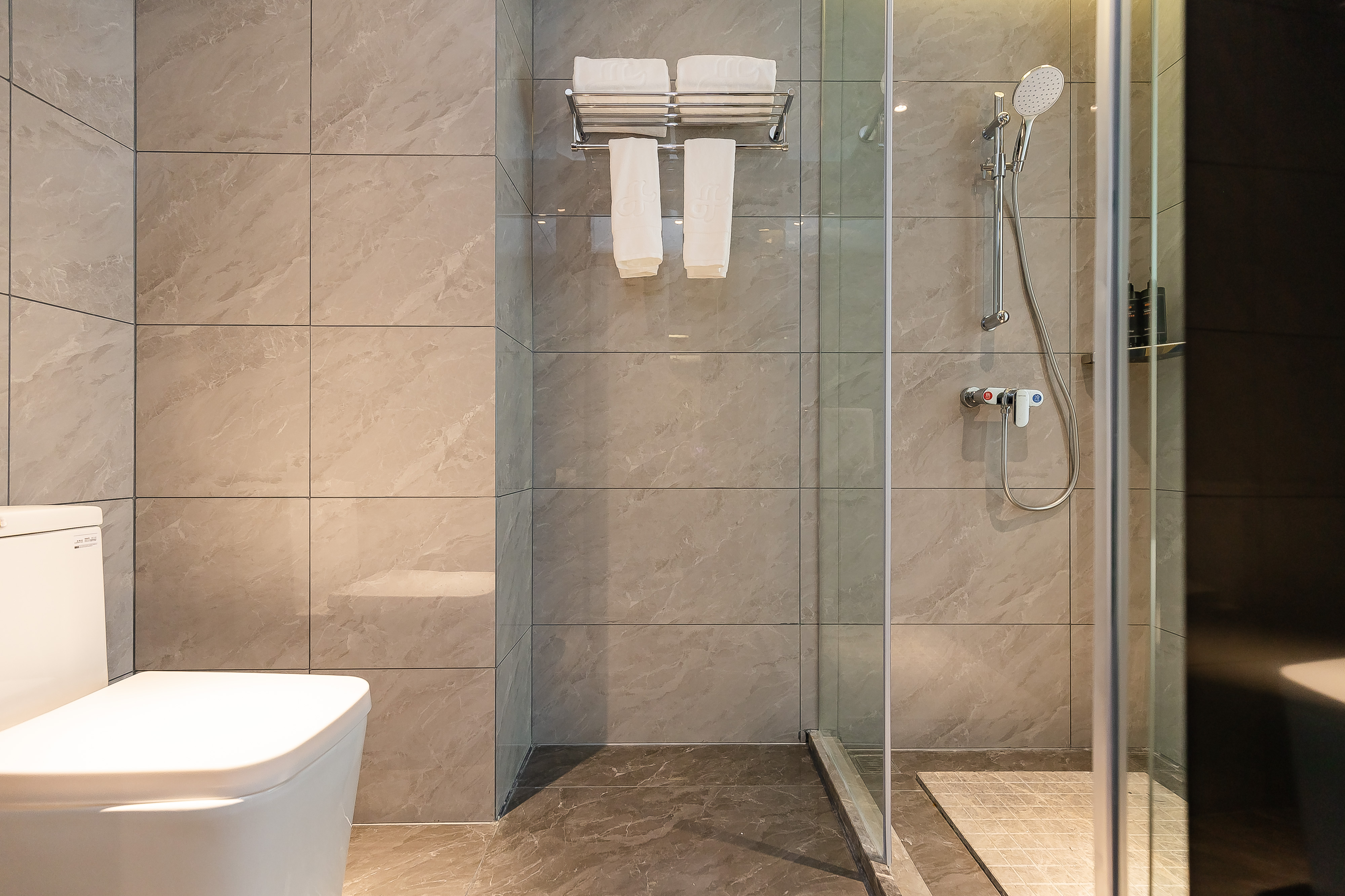 浪漫套房（森林氧吧+乳胶床垫）