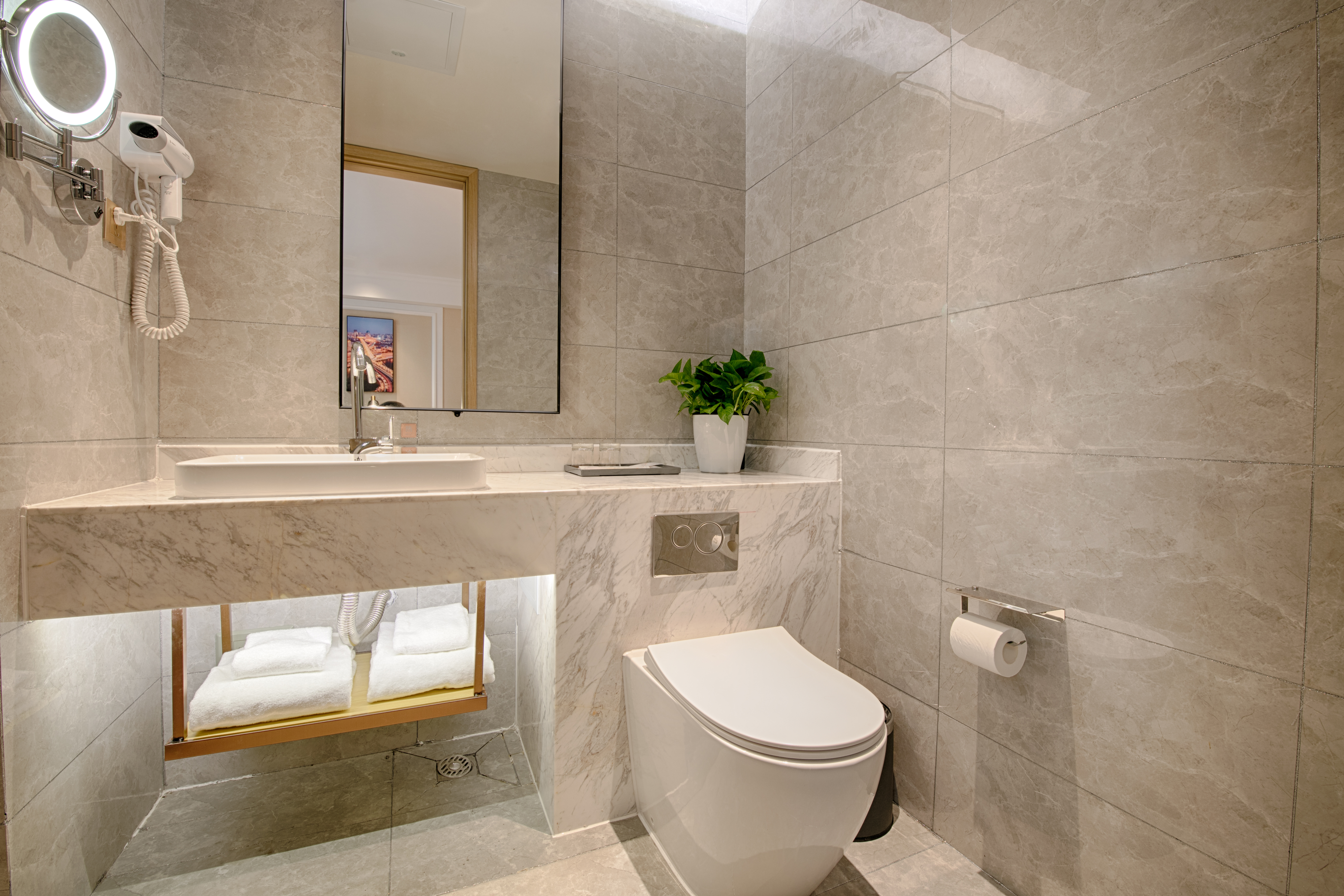 豪华大床房【手机投屏+深睡床品+小冰箱+落地窗】