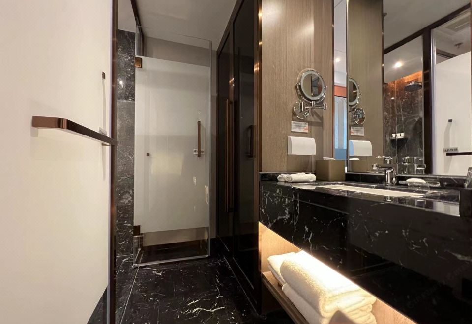 Howard Johnson Paragon Hotel BeijingSuperior Room (2 Beds)