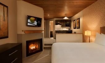 Executive The Inn At Whistler Village & Mountain Side Hotel