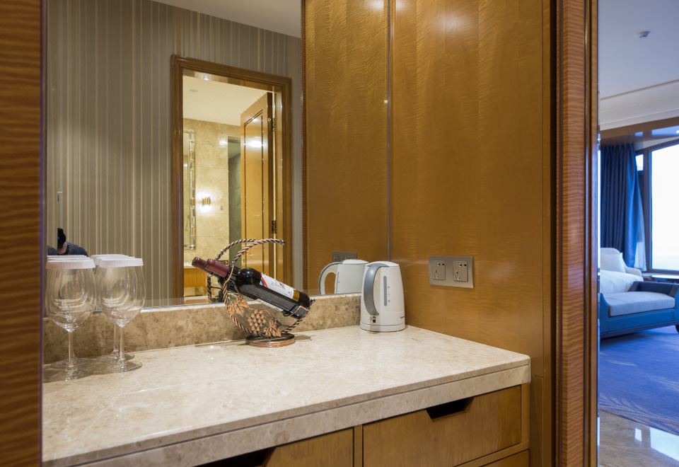 Chateau Star River QingdaoDeluxe Sea-view Suite