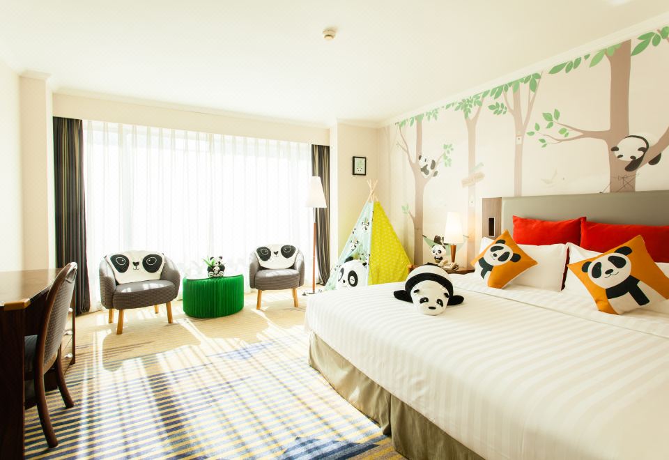 Beijing Xinqiao HotelPanda King Bed Room