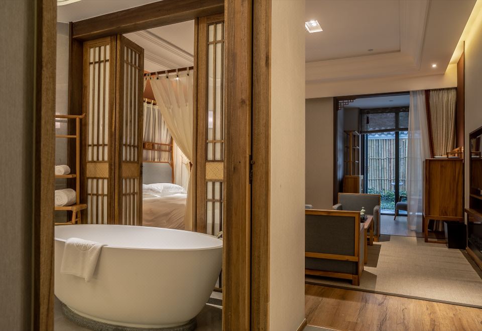 庭院套房（宝格丽洗护+独立浴缸）