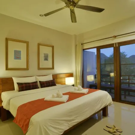 Yoma Hotel, Pai
