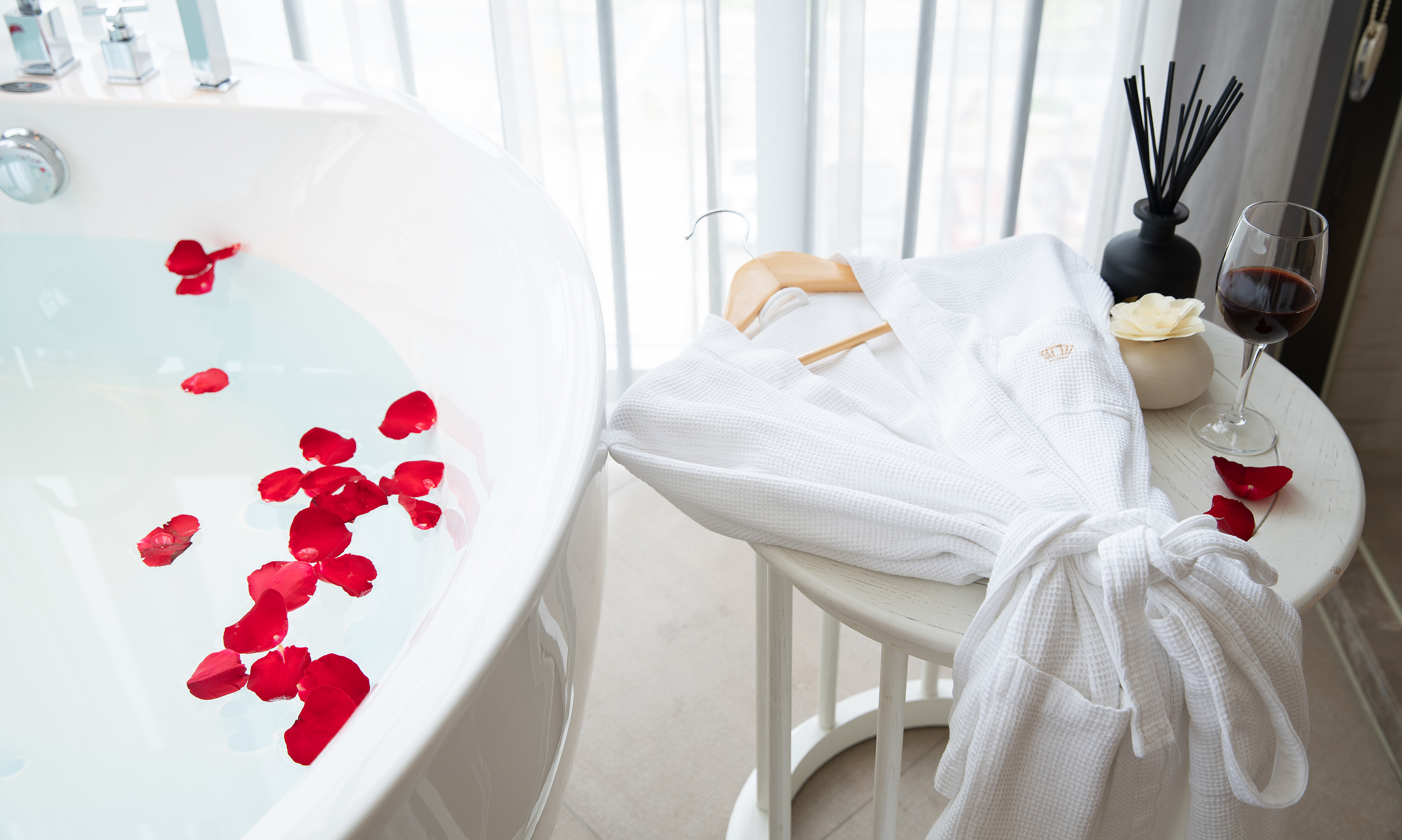 Fashionable Room - Double Occupancy (Roundbed)