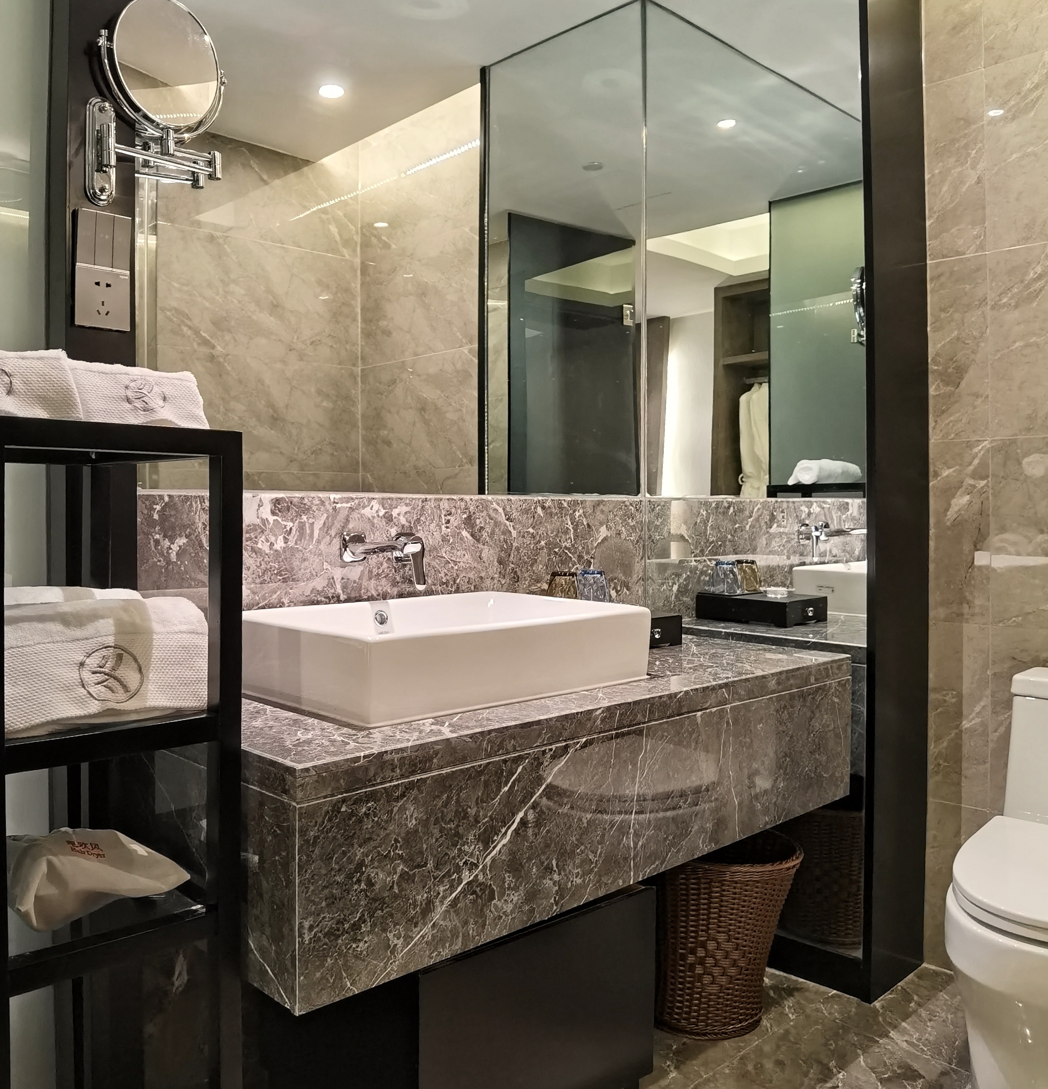 豪华双床房 （荞麦护颈枕+市景飘窗）