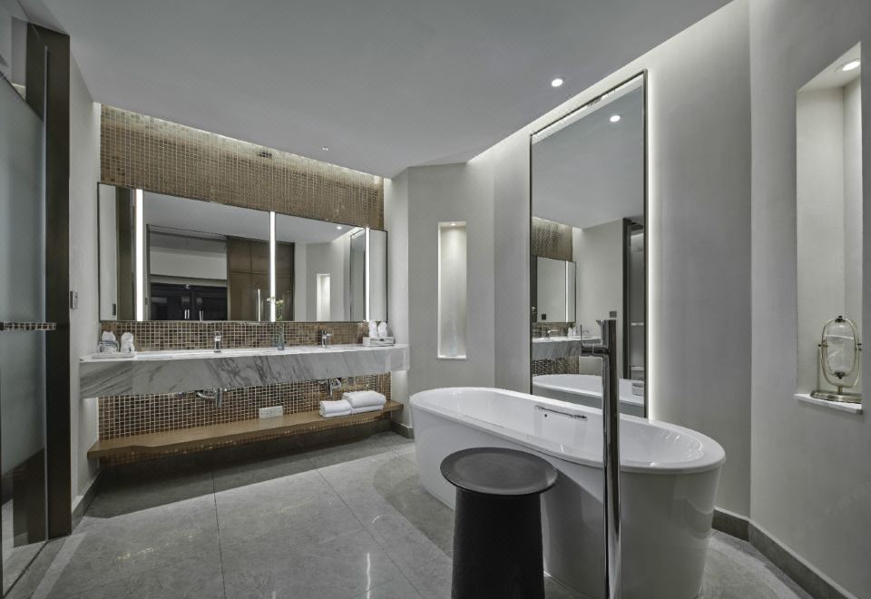 豪華套房（迷你冰箱+喜臨門元夢床墊）