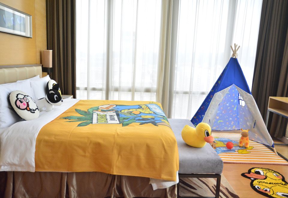 小黃鴨主題親子房