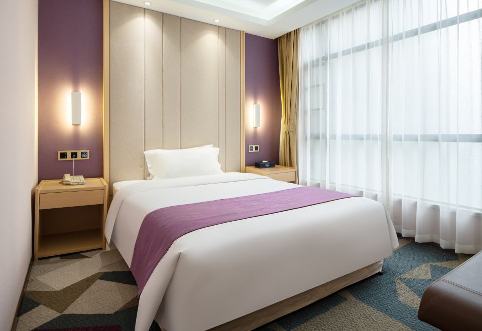 温馨家庭三床房