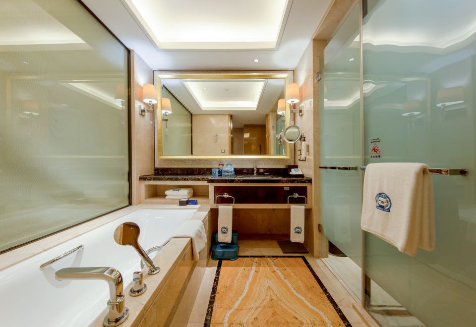 親子連通房（杜拉維特衞浴+金可兒床墊+超大豪華浴缸）