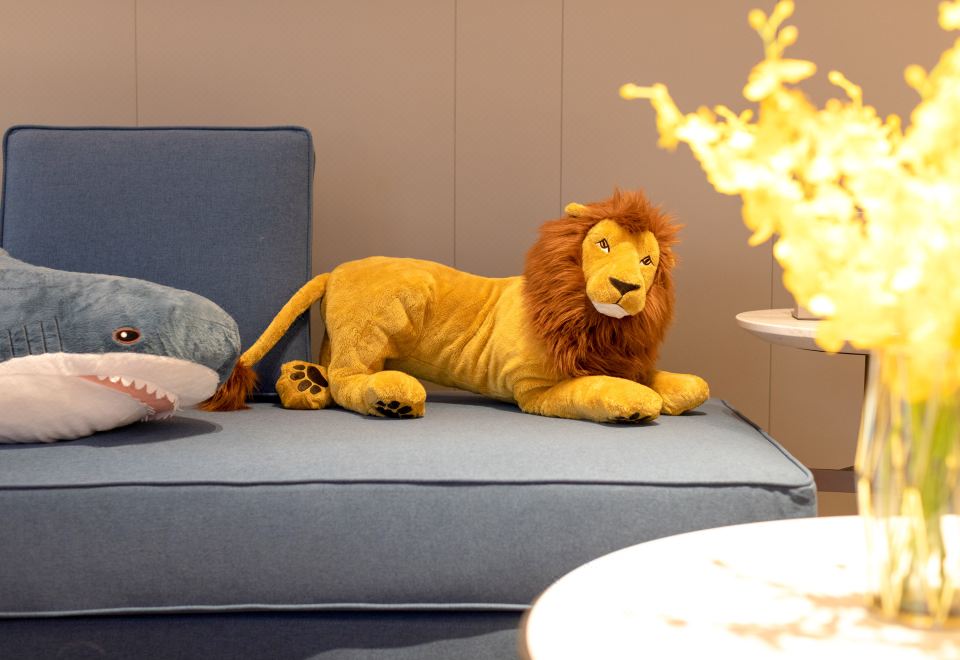 家庭亲子套房（梦百合零压床垫+智能客控+无痕投屏）