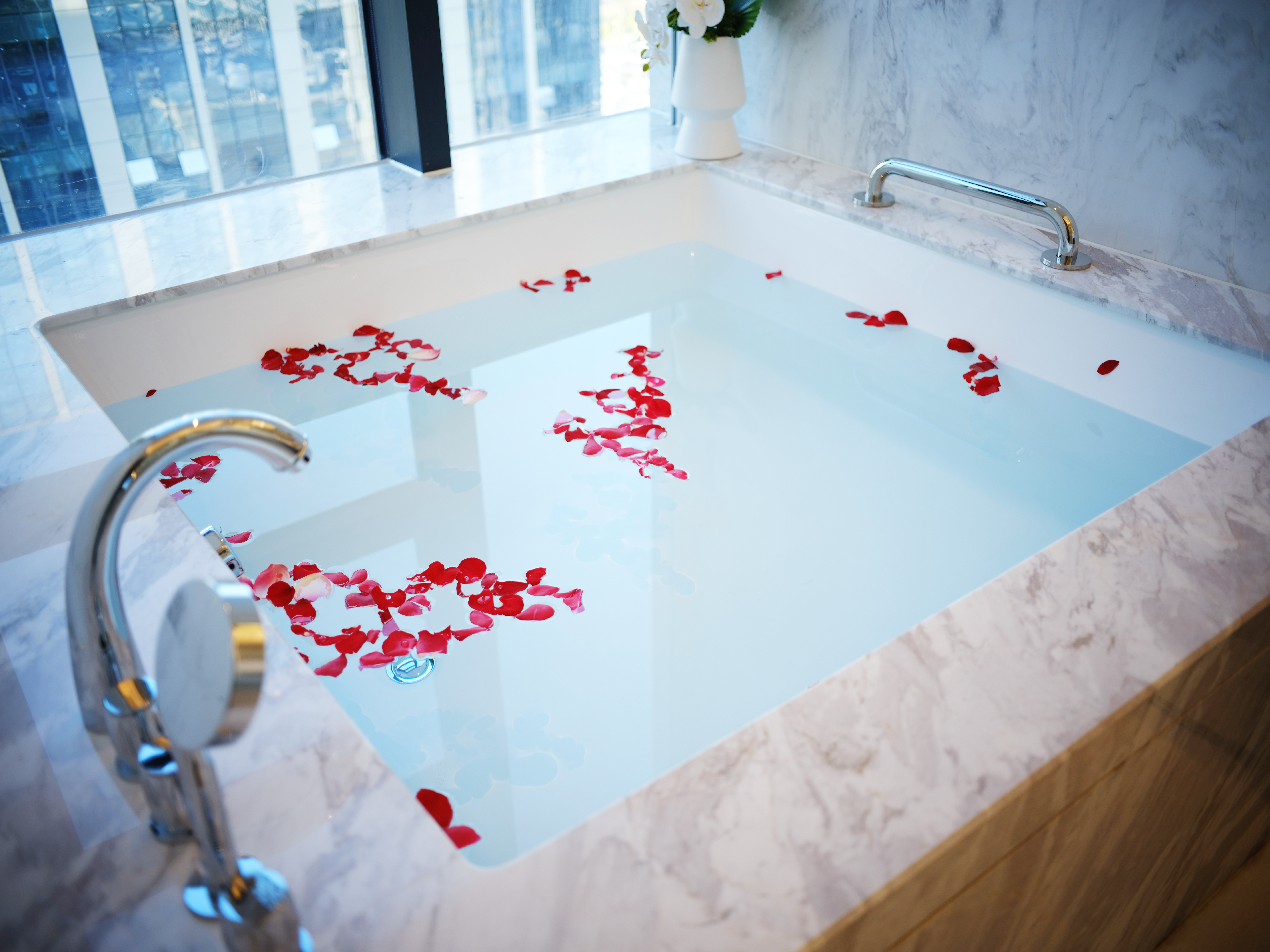 豪华浴缸大床房