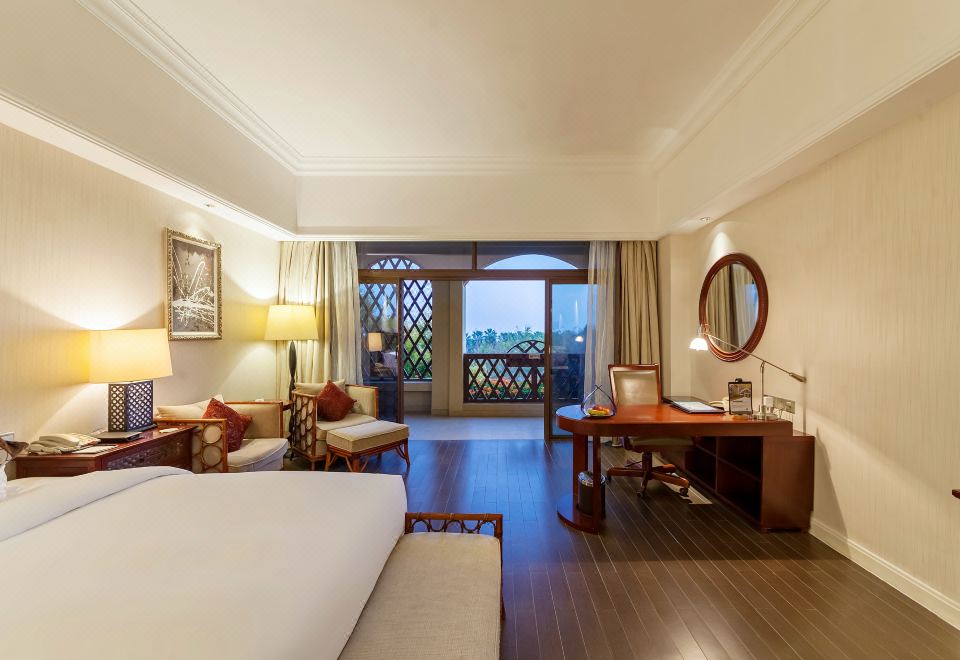 豪华花园阳台大床房（独立观景阳台）