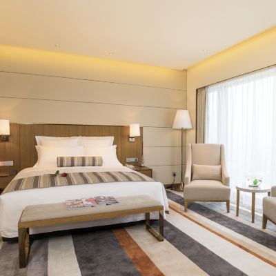 行政大床房 珠海中海鉑爾曼飯店優惠