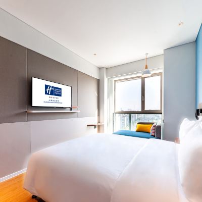 高級大床房 上海寶山寶楊智選假日飯店優惠