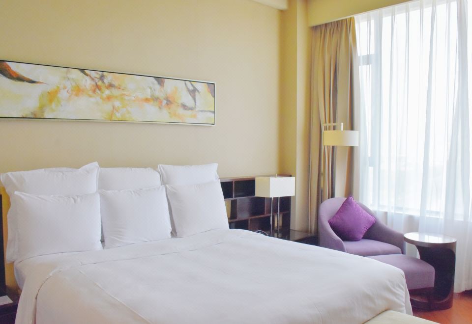 小書房一室湖景公寓房