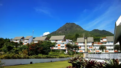 Amartahills Hotel and Resort Отели в г. 