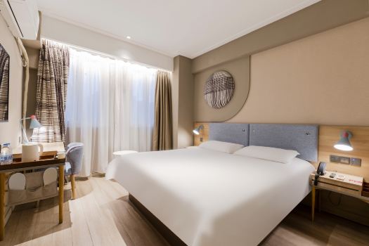 Homeinn · neo (Shanghai Zhongshan Park Yanan West Road)