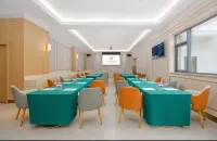 Vienna Hotel (Wanyuan Future City Branch)