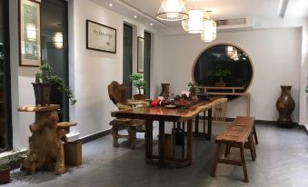 Qingyuan Guesthouse