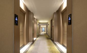 New Beacon Hotel (Wuhan Hanyang International Expo Center ,Qintai Grand Theatre)