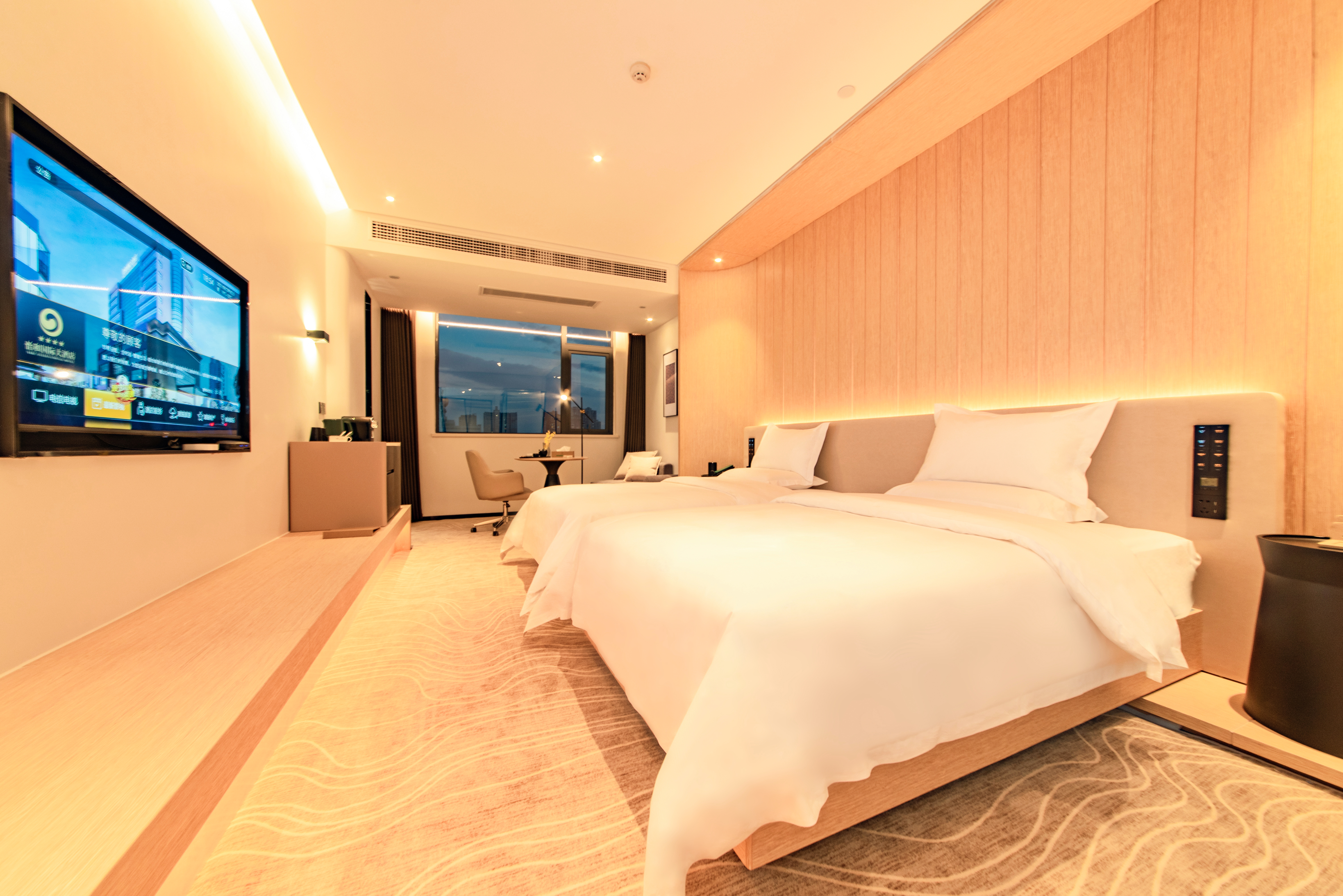 臻享·雅致双床房（智能客控+迷你冰箱）