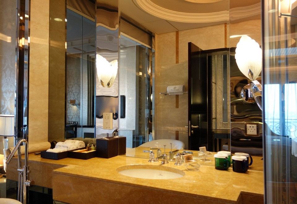 行政城景双床房