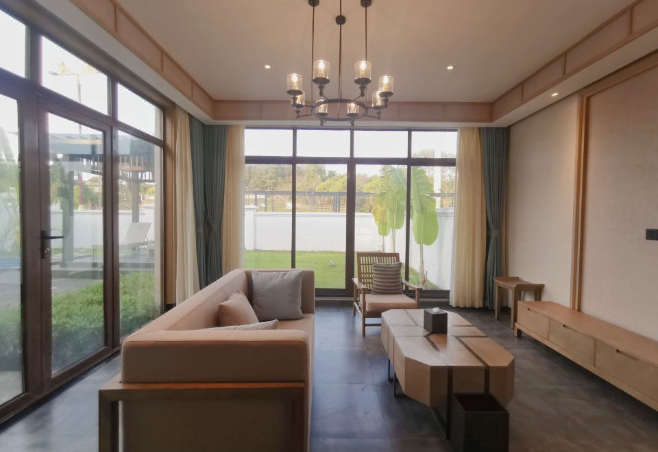 Angsana XishuangbannaHot Spring Garden 2-Bedroom Villa