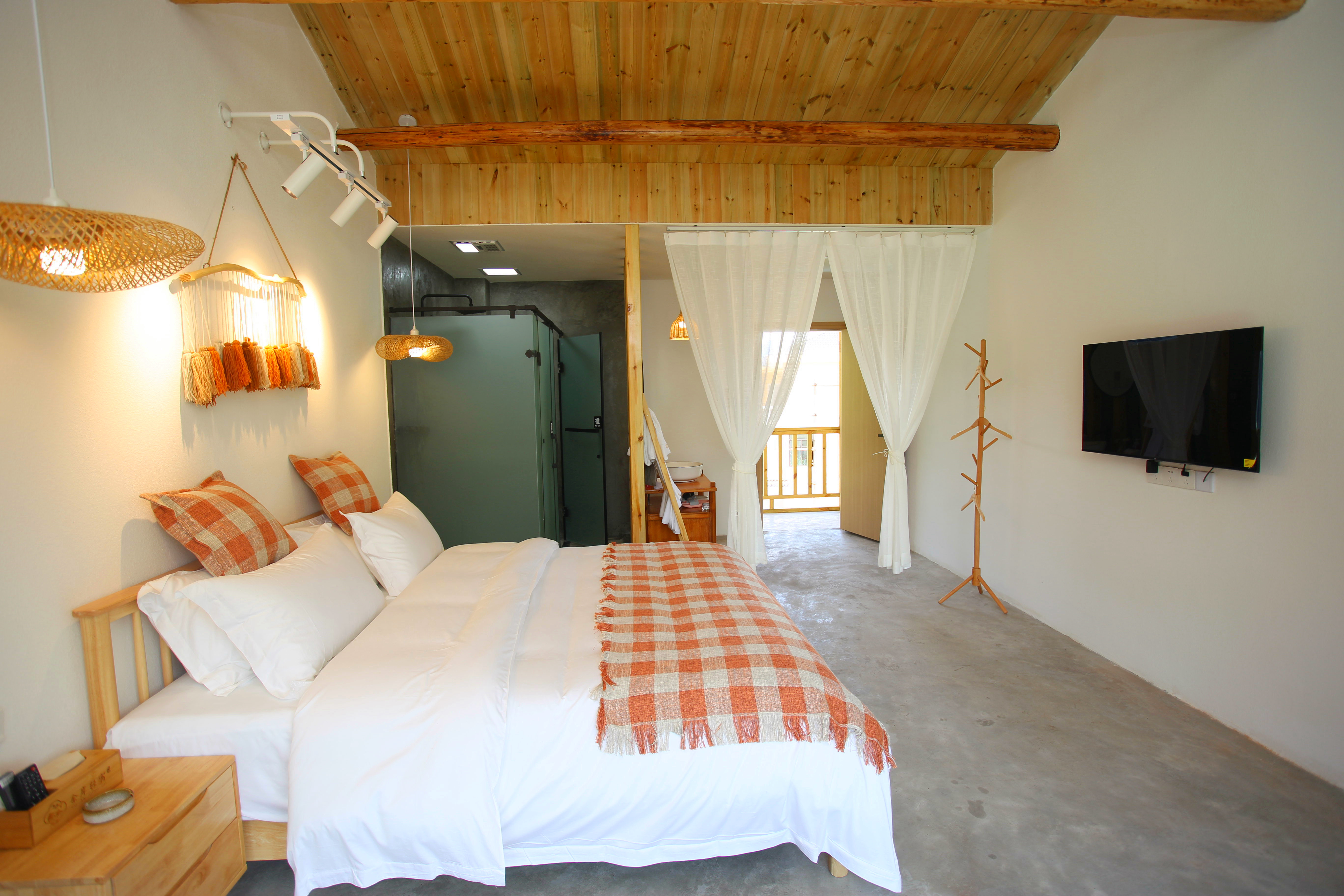 喜渡.观景大床房（近观磨子沟冰川+远眺雪山+品牌衞浴+乳胶床垫）