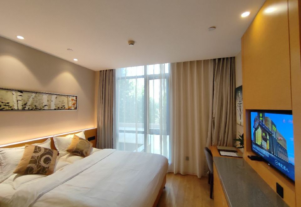 Kingkylin Club HotelBusiness Queen Room