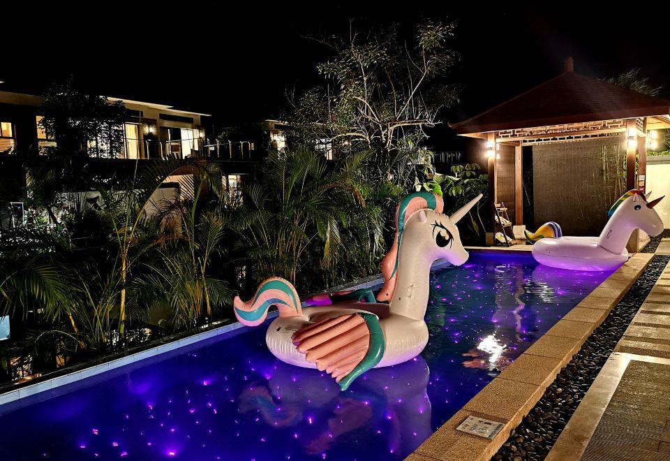 满天星溪边3房美墅