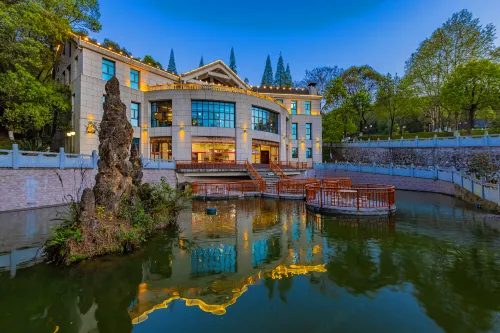 Longshan Garden Hotel