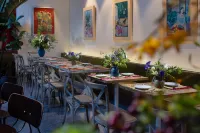 Peking  Yard Siheyuan Boutique Hotel(Garden&Terrace &Lama Temple&hutong&Houhai&Tiananmen&Restaurant
