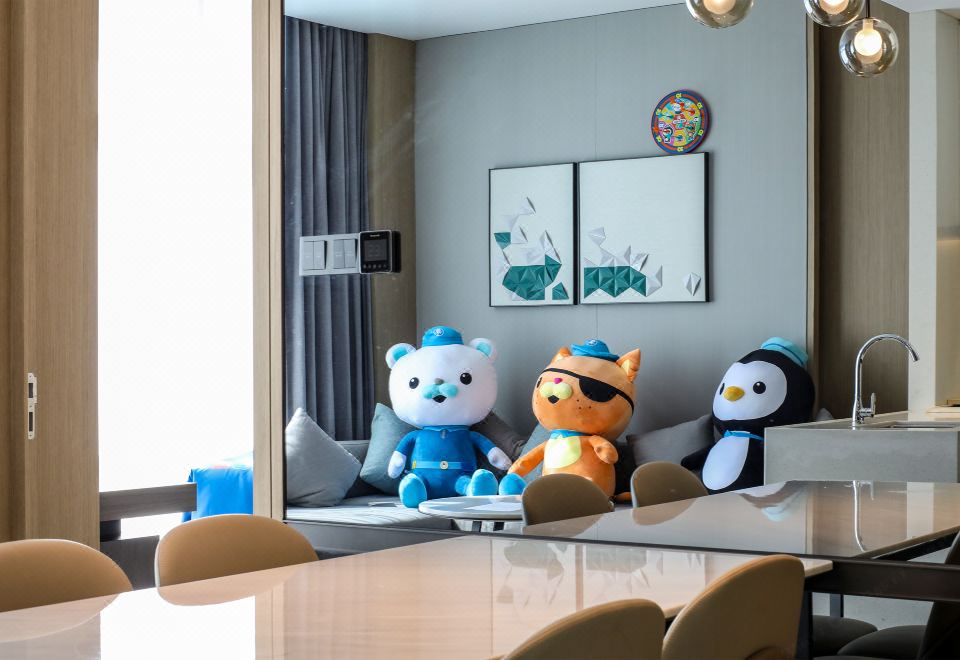 The Meixi Lake, Changsha Marriott Executive ApartmentsUnlimited Fun Kids' Octonauts Theme Family Room