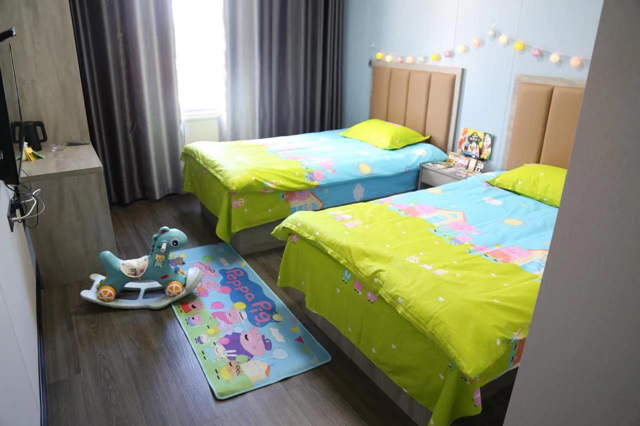 鱼戏·山涧嬉水童趣亲子房