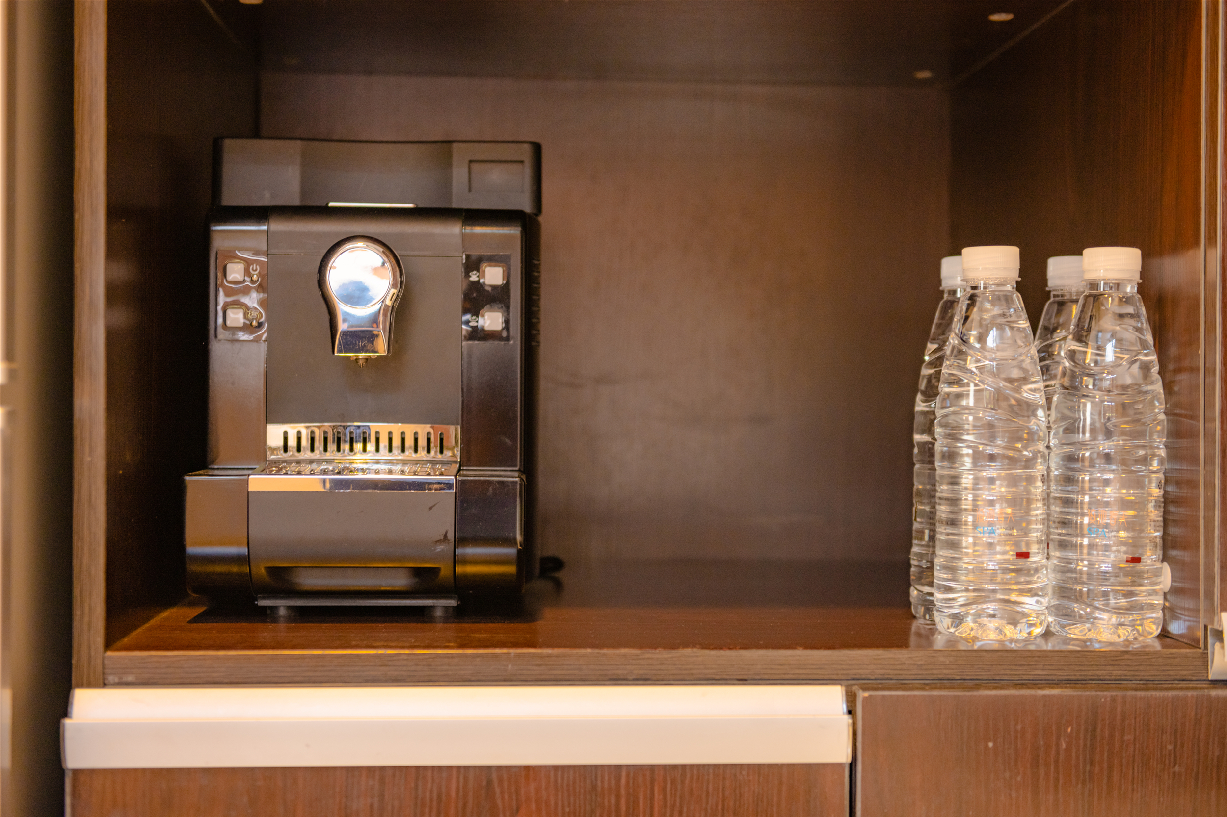 别墅露台泡池套房